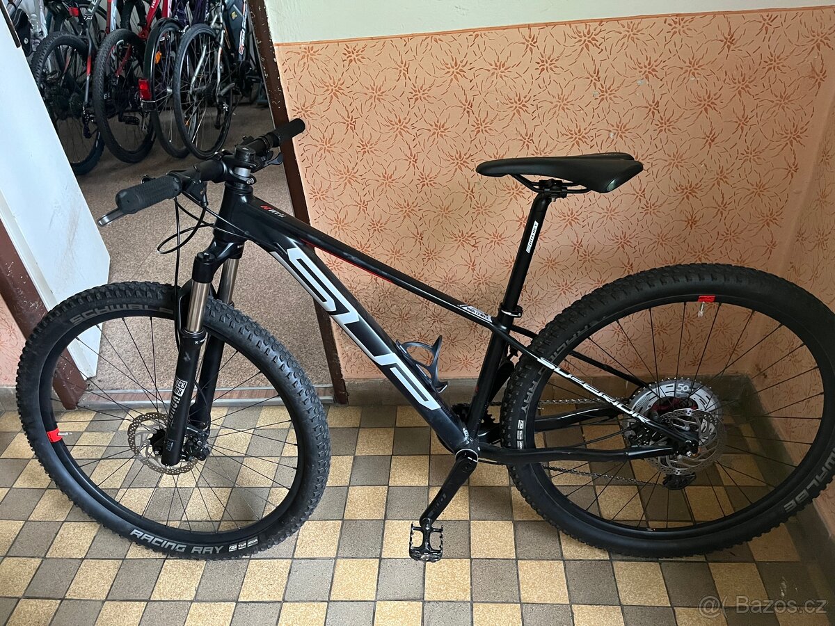 Juniorské kolo SUPERIOR TEAM 27 ISSUE 2022