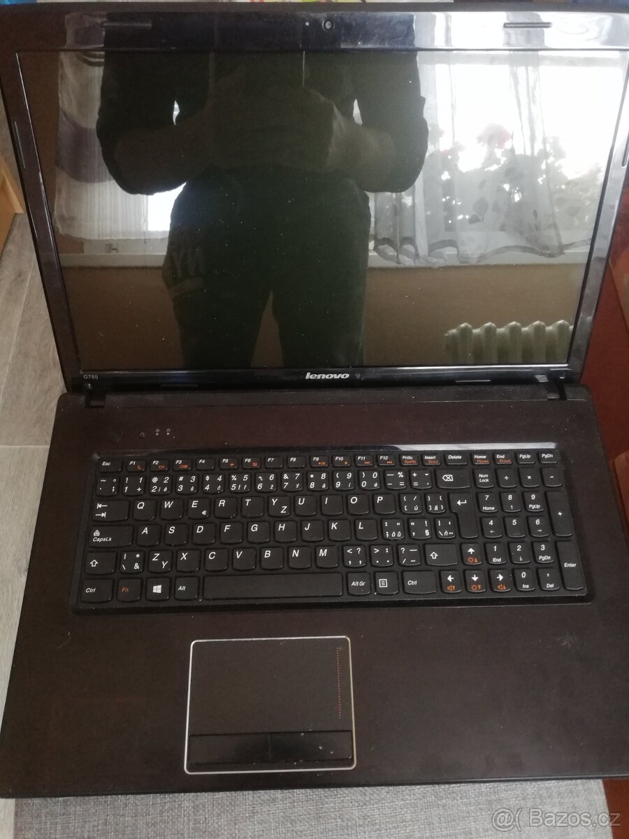 Prodám notebook Lenovo g780