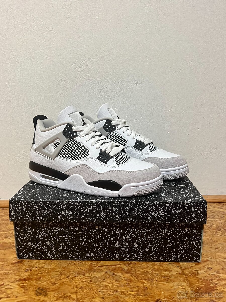 Jordan 4