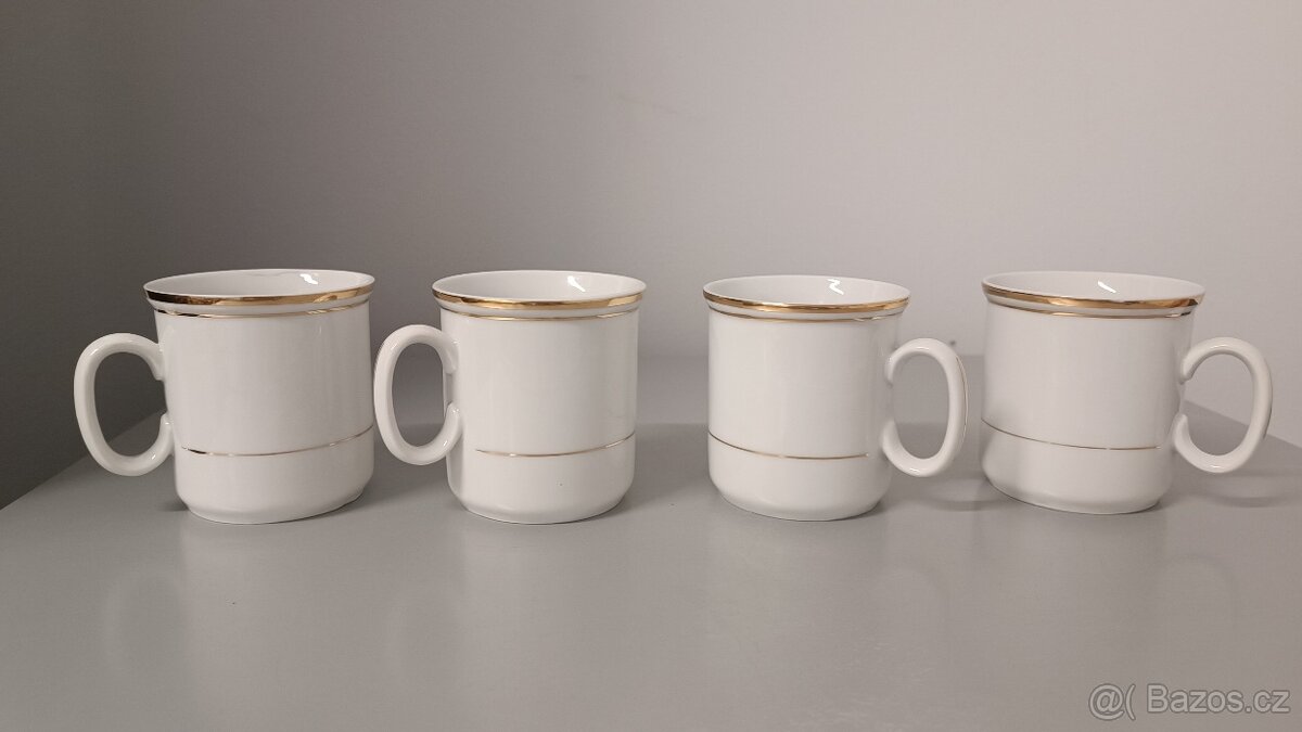 Sada 4 hrnečky Dubí