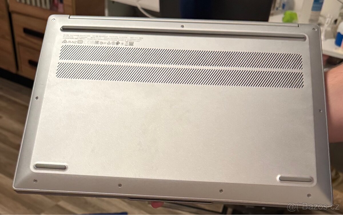 Prodám notebook Lenovo IdeaPad Slim 5 16IRL8