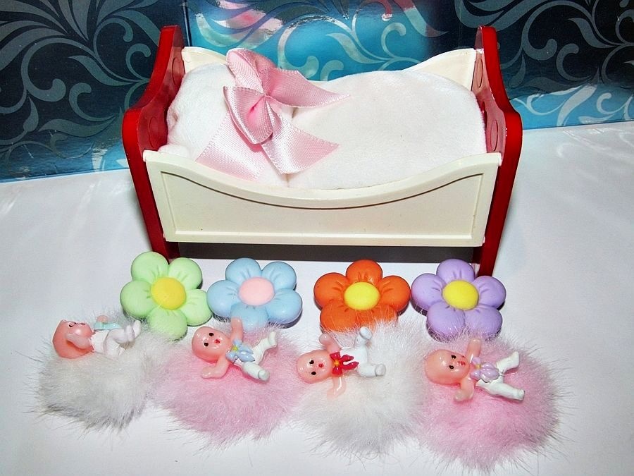 4 x Malá panenka miniatura miminko 2,5 cm bez postýlky IGRA