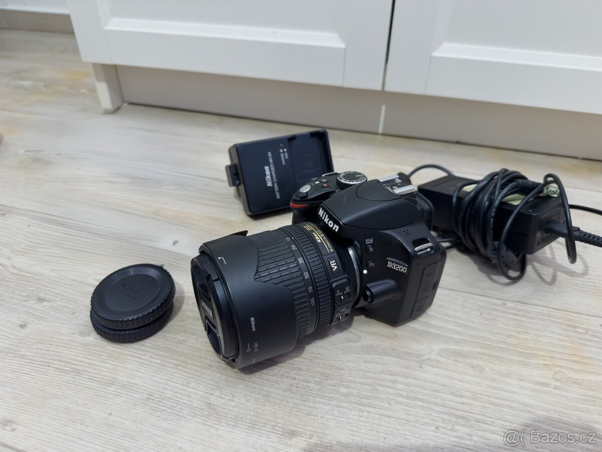 Nikon D3200 + Objektiv AF-S 18-105 mm f/3,5-5,6G