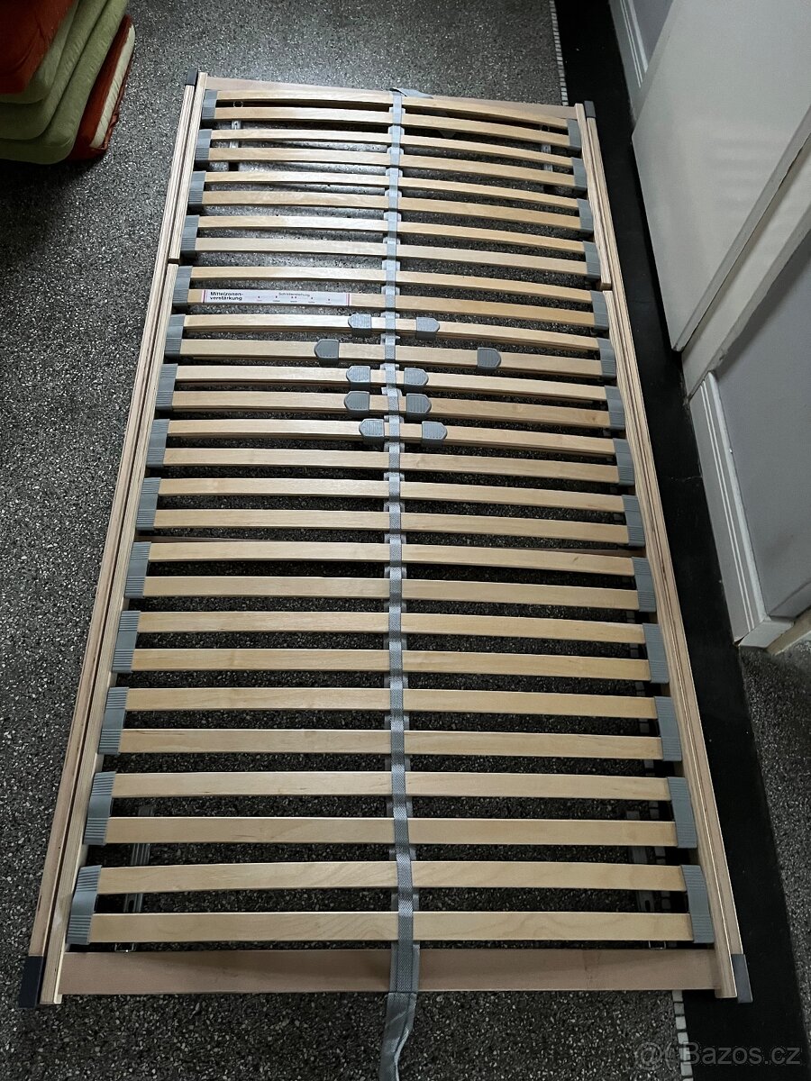 polohovací ROŠT z obchodu PURTEX