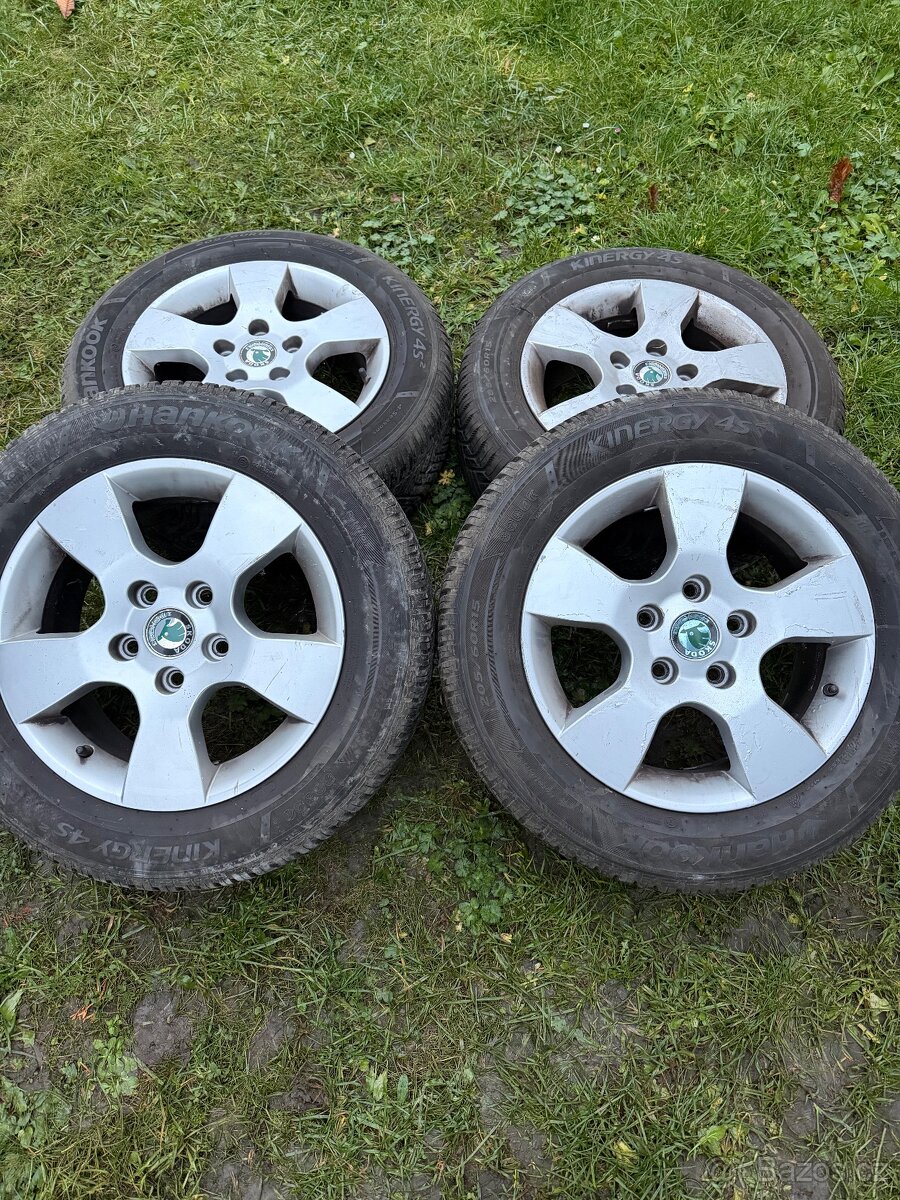 Celoroční originál Škoda alu kola 5x112 205/60R15