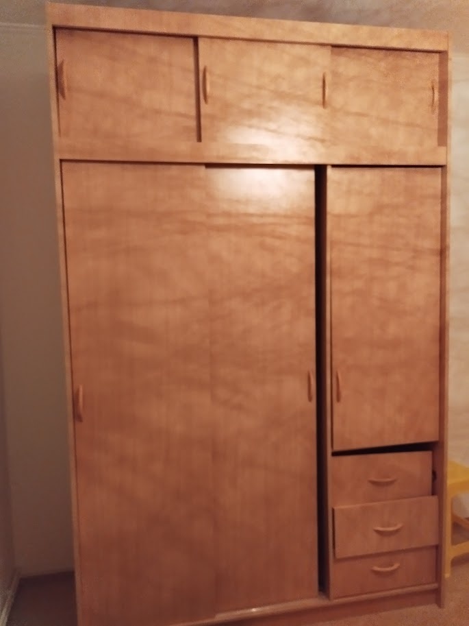 šatní skříň do ložnice