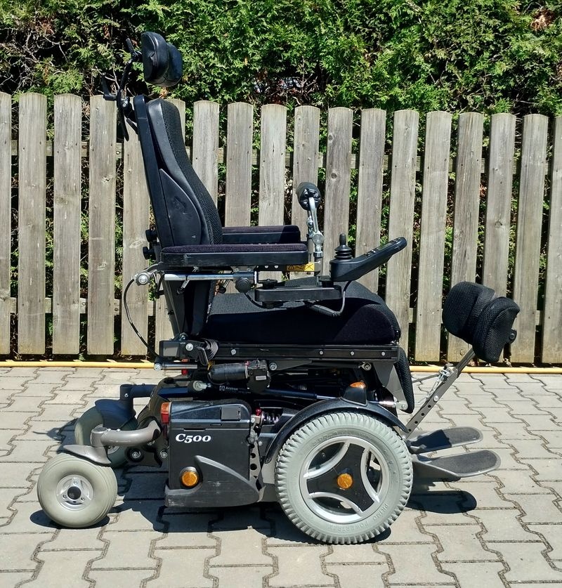 Elektrický invalidní vozík Permobil C500