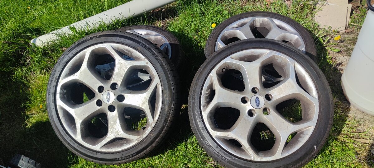 ALU kola Ford Focus R18