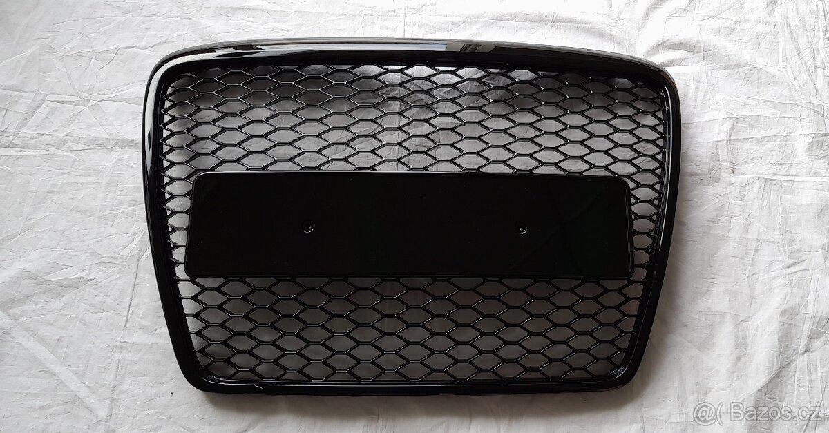 Maska Audi A6 C6 (08-11) – černý lesk