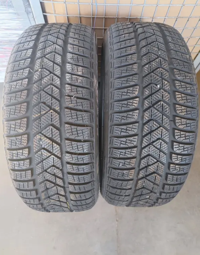 225/45/19 zimni pneu Pirelli