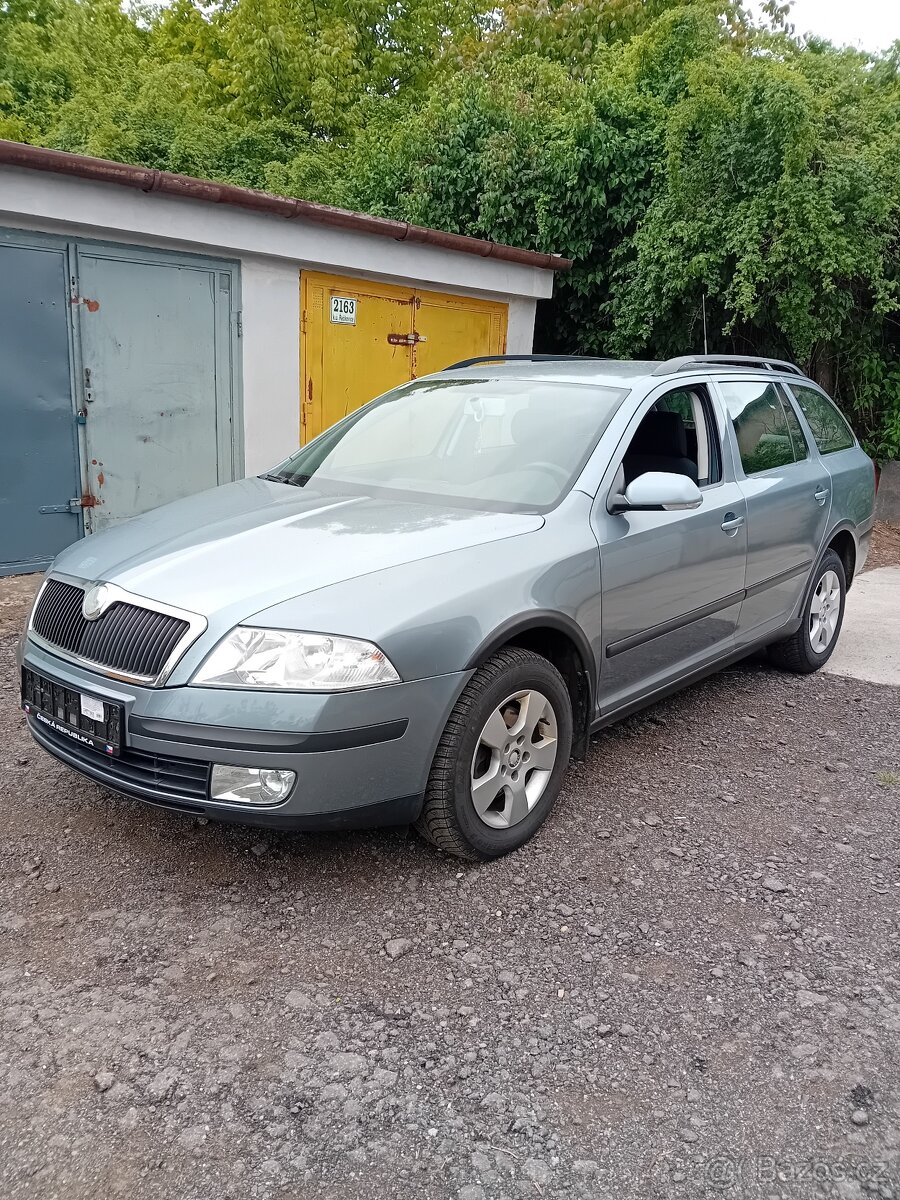 Octavia 2 combi 1.9 tdi 77kw 4x4 291000km,2 maj,nová stk