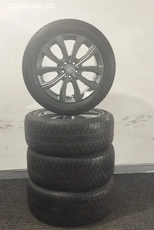 Kola na Mercedes-Benz - pneu Michelin 8Jx19" ET56