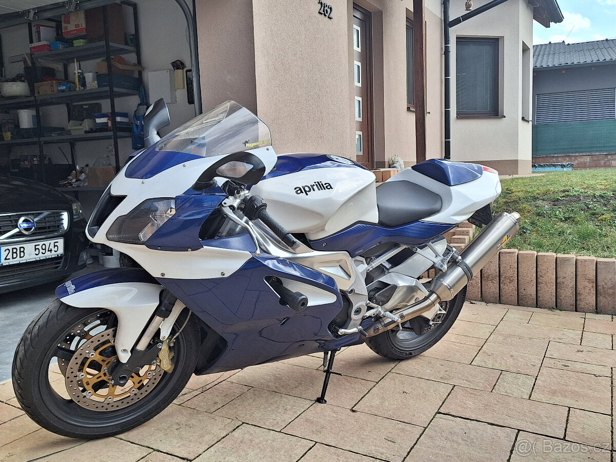 Aprilia RSV 1000 R, r. 2004