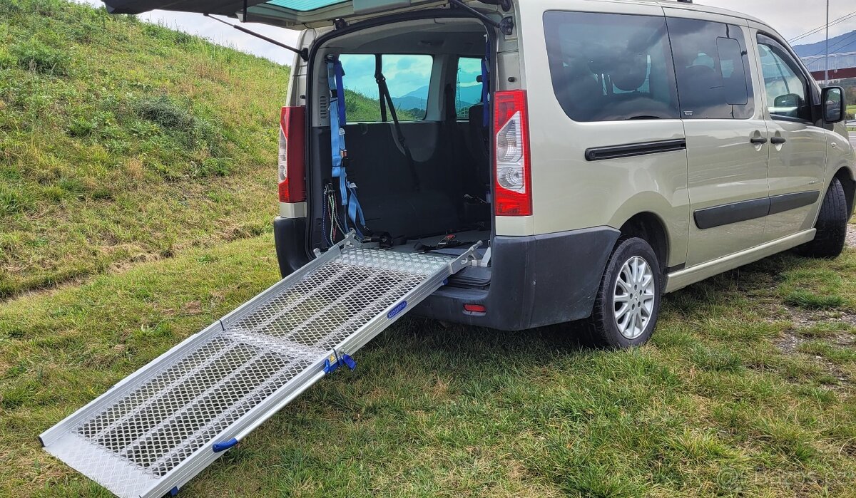 Prodám ZTP Citroen Jumpy, 9 míst, najeto 150tis km.