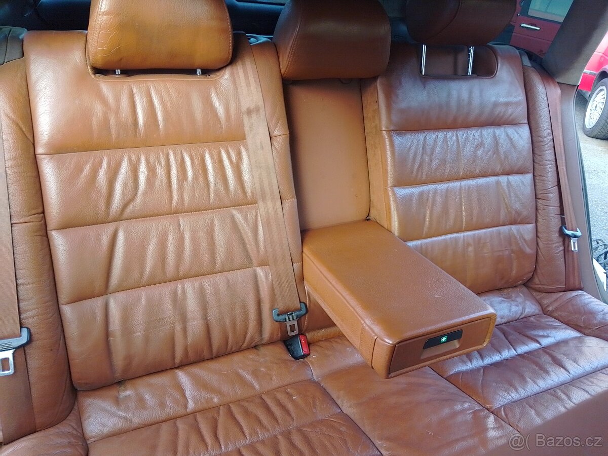 Audi A6 C5 Avant hnědý interiér