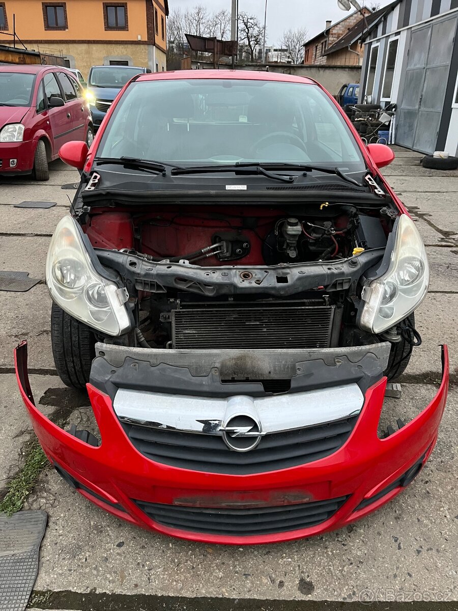 Opel Corsa D Díly Nárazník světlo dveře Čelo