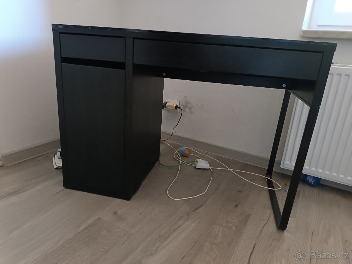 Stůl IKEA