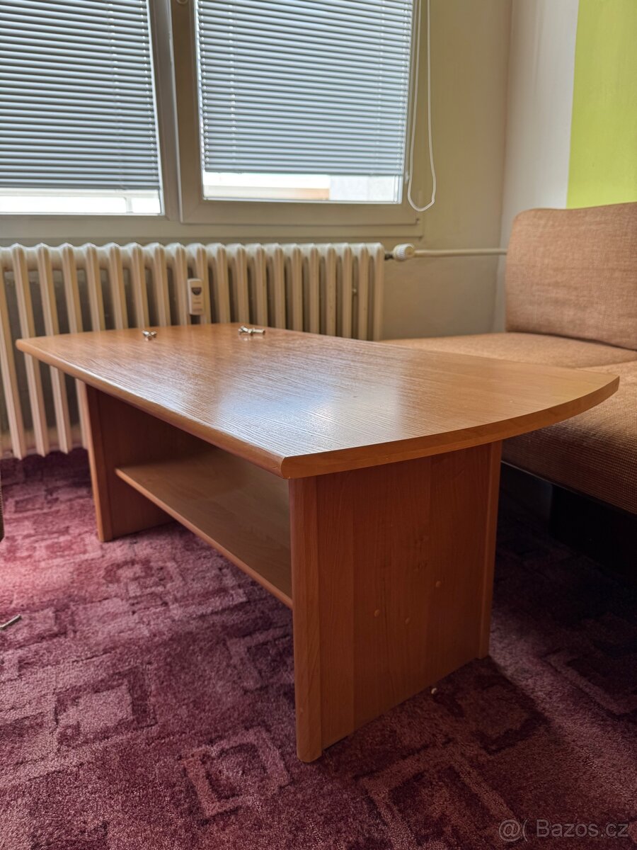 Konferenční stolek