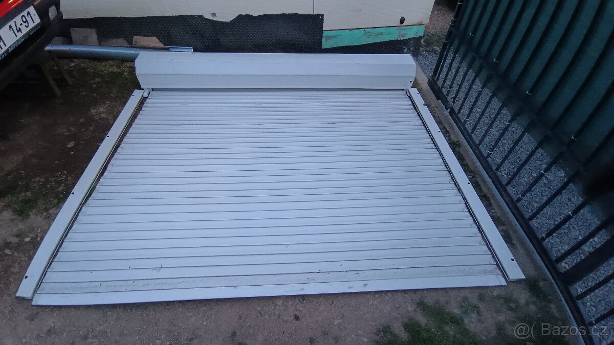 Roletova garážová vrata