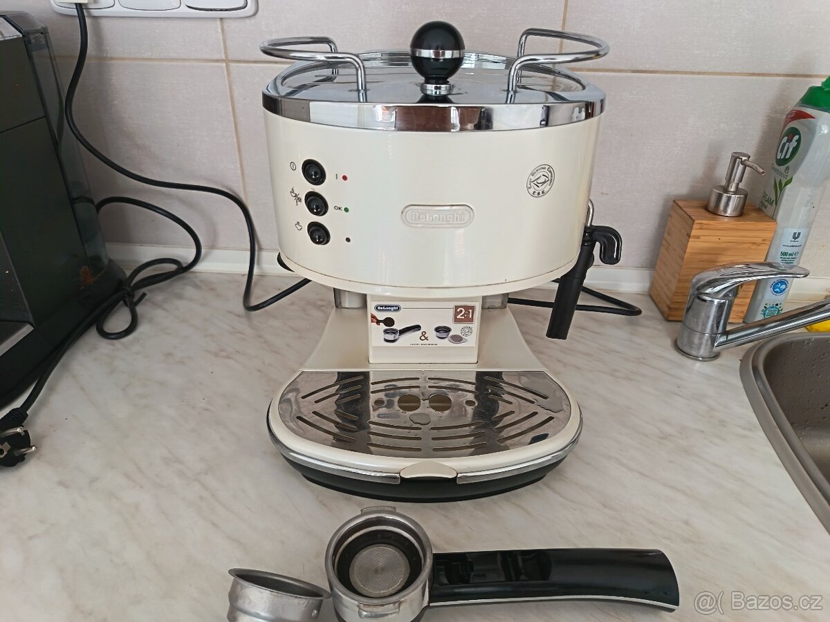 Pákový kávovar DELONGHI