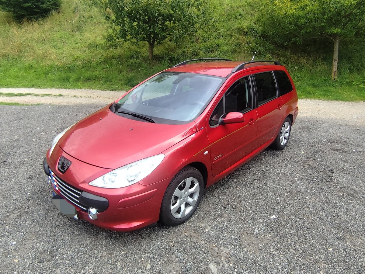 Peugeot 307 kombi 1,6 benzín88000km