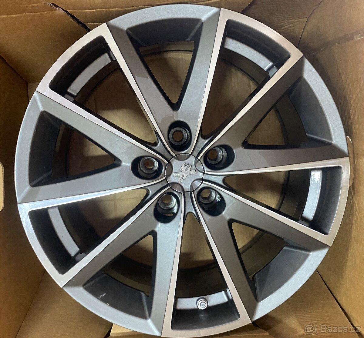 5x114,3 R18 8J ET30 Fondmetal 7600 titanium polished