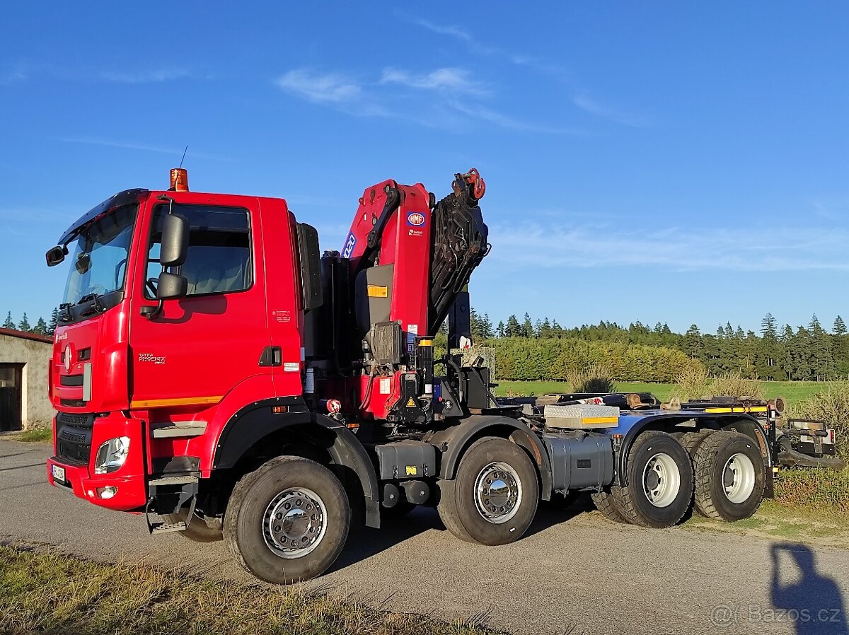 TATRA Phoenix 8x6 - nosič kontejnerů + SILNÁ hydraul. ruka