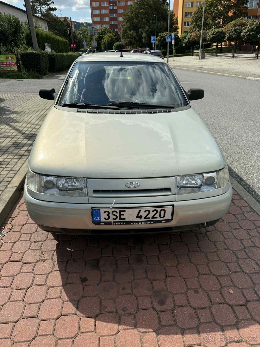 LADA VAZ, 2111