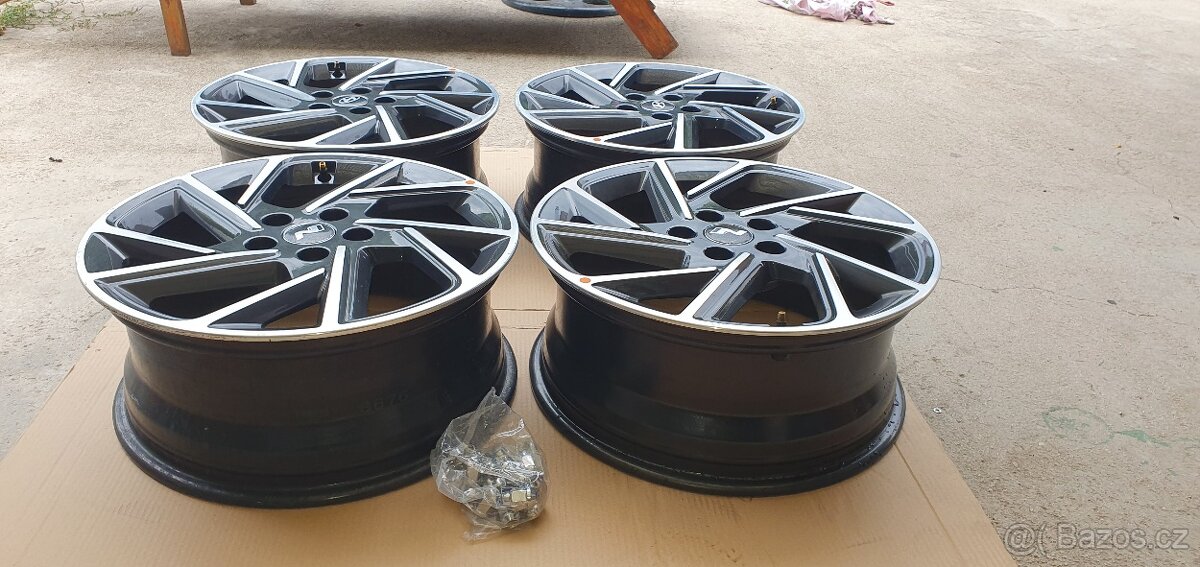 Hyundai n line 5x114,3 r18 disky 5x114,3 R18  proceed gt