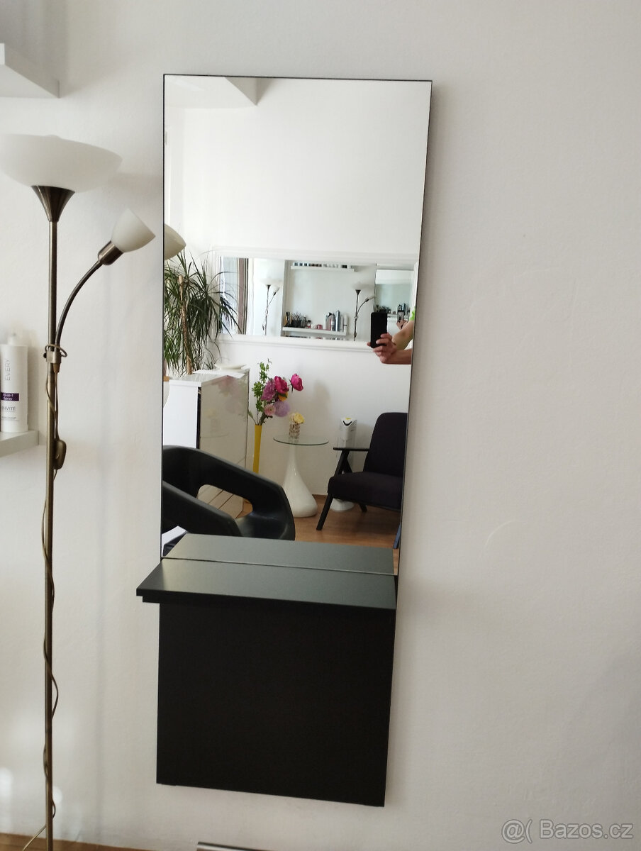 Kadeřnická obsluha