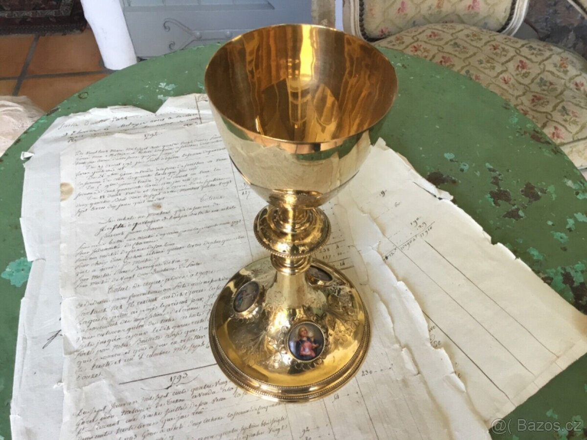 Velké starožitné francouzské kalichy z masivního stříbra, zl