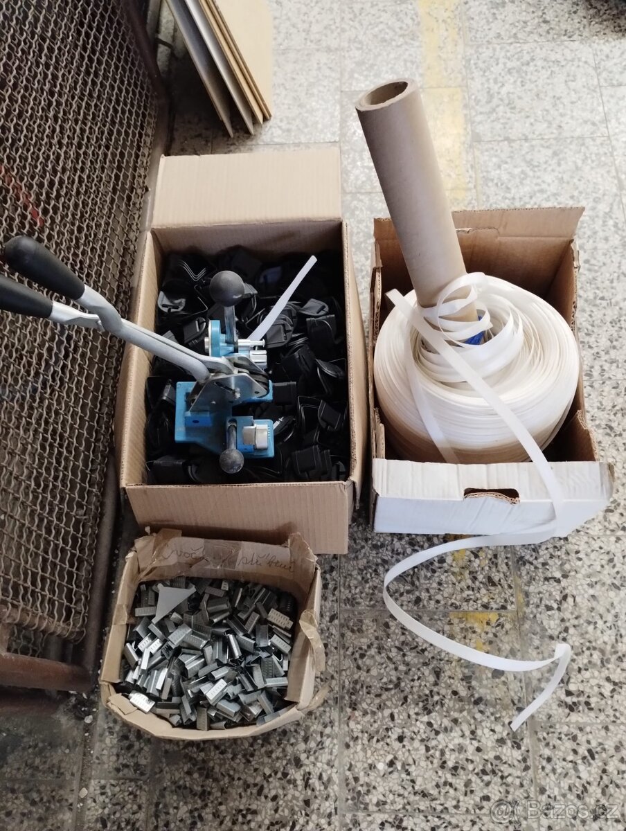 Ruční páskovací strojek / kleště na plastovou pásku (PP/PET)