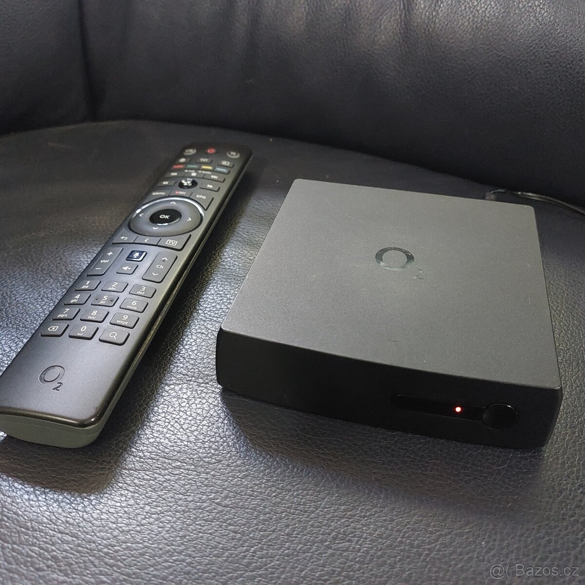 Set-top box O2 TV nové generace (SML-5442TW),ovladač,adaptér