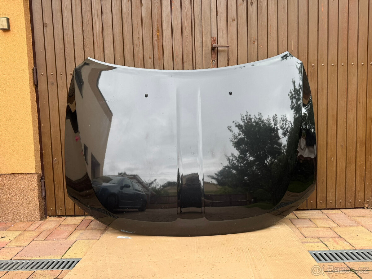 Kapota na DODGE Durango