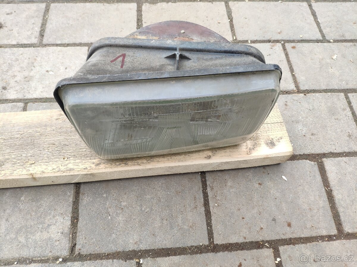 Přední světlo Škoda 120 P (1/5)