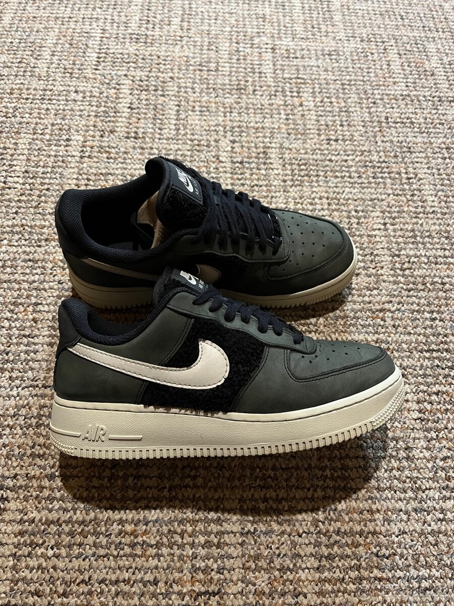 Nike Air force 1 Vel 38,5