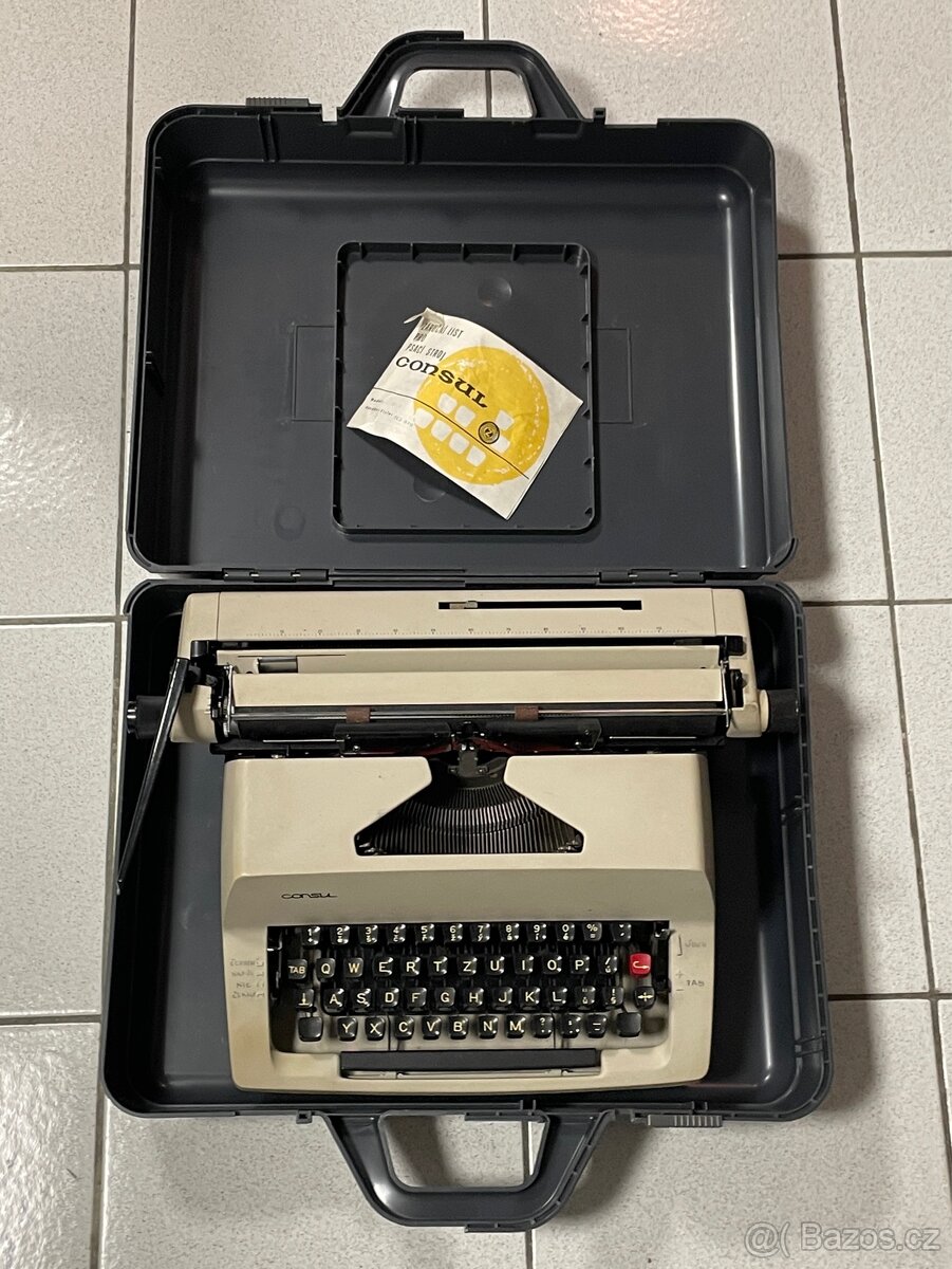 psací stroj CONSUL