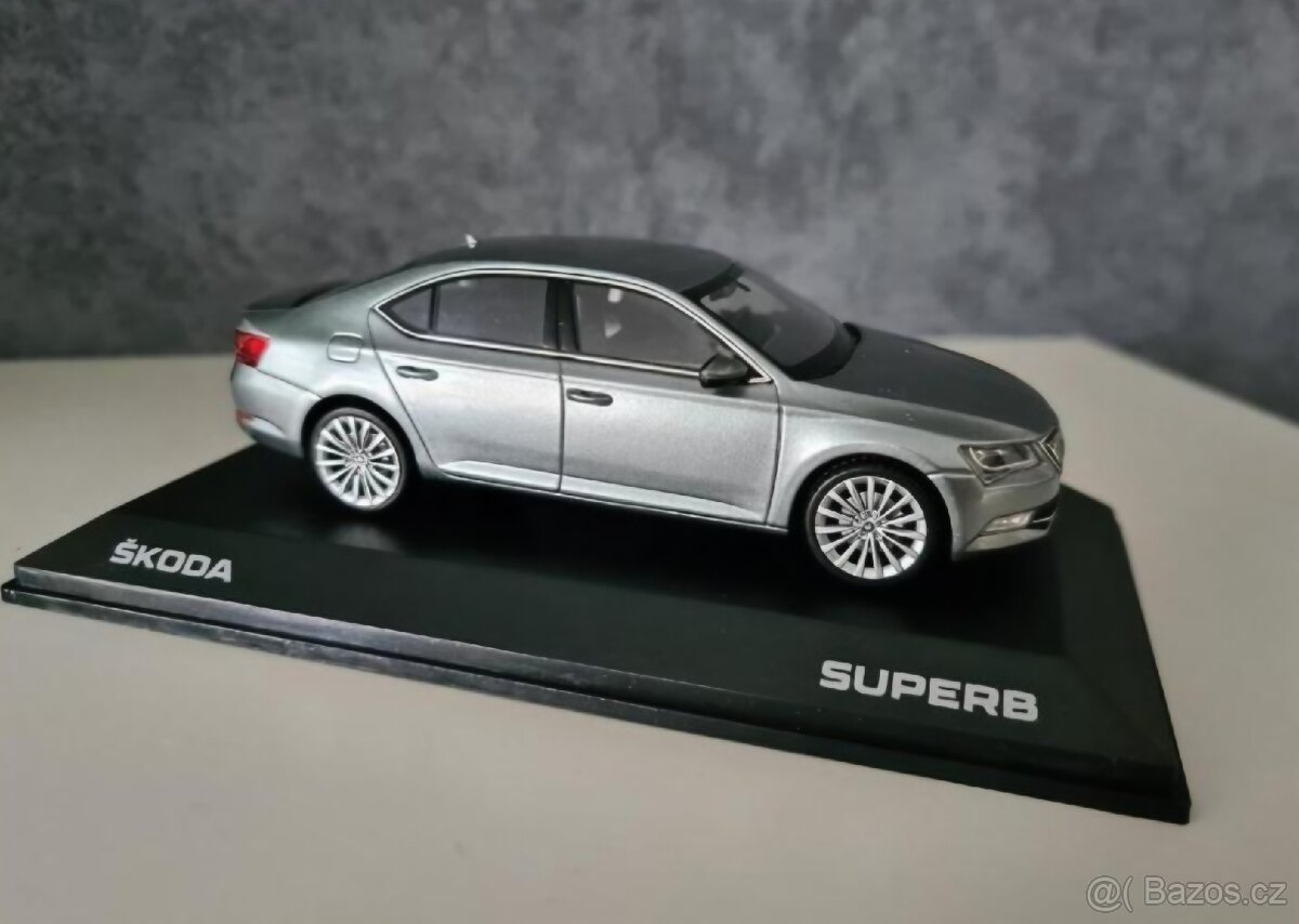 Škoda Superb III /43