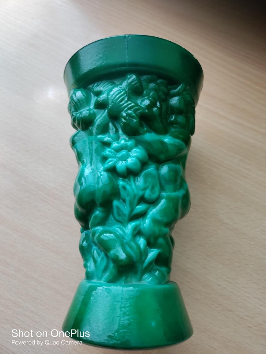 MALACHITOVÁ JADE VÁZA CCA 1930 - KRÁSNÝ PLASTICKÝ DEKOR
