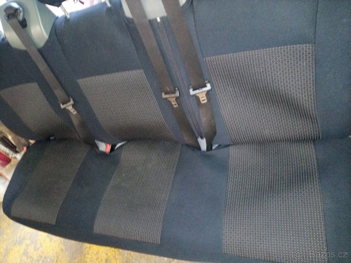 PRODÁM POTAH NA TROJSEDAČKU FORD TRANSIT.