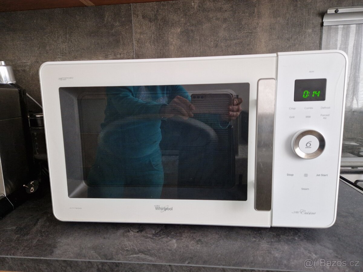 Mikrovlnka Whirlpool