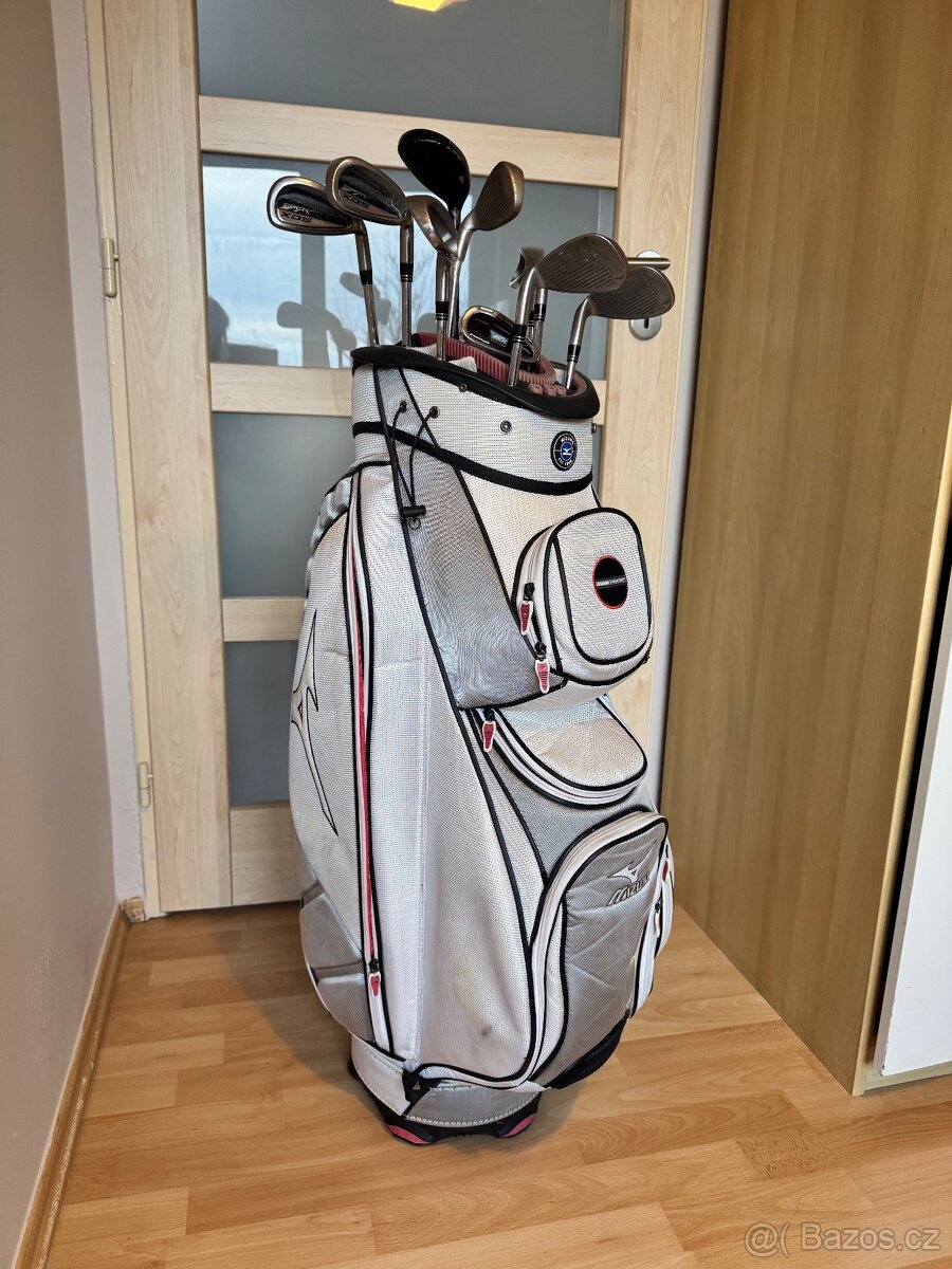 Golfové hole vč. bagu a voziku