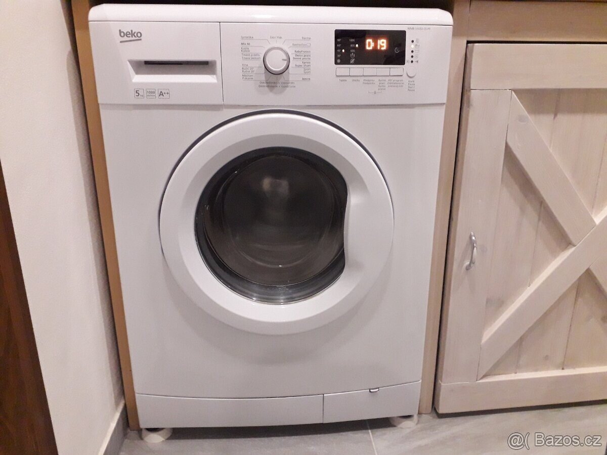 Nabízím k prodeji Beko pračku třídy A++ 6 kg prádla 1200 ota