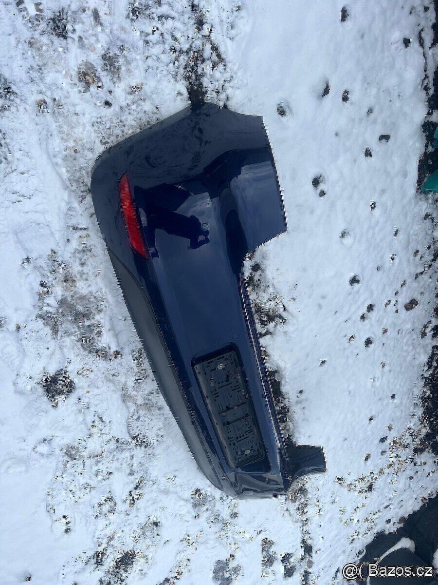 Zadní nárazník VW Golf VI hatchback 4x čidlo
