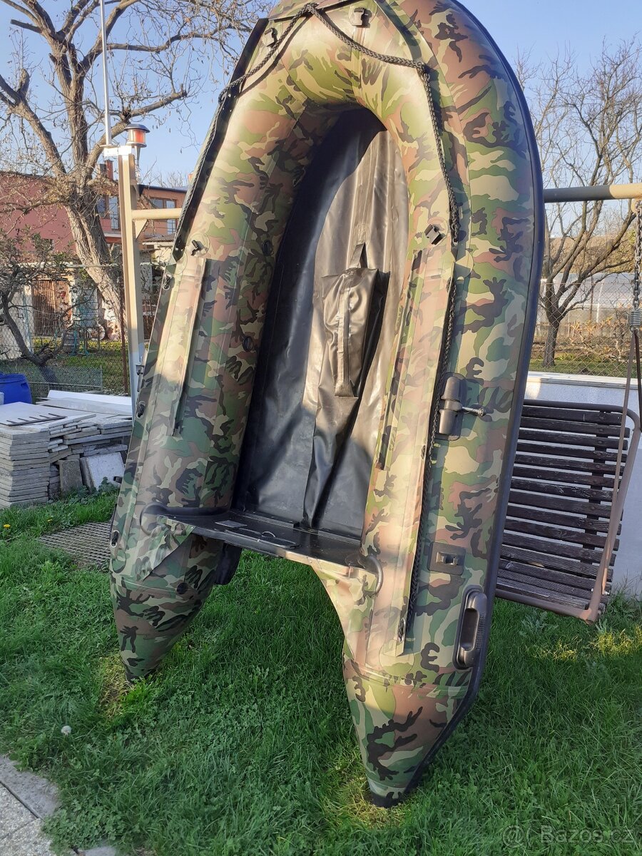 člun