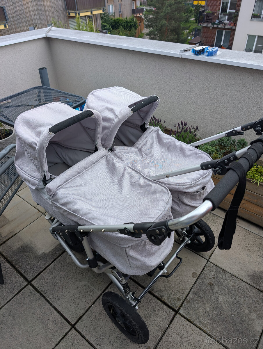 EasyWalker Duo (pro dvojčata) na dvůr/balkon/terasu/chalupu