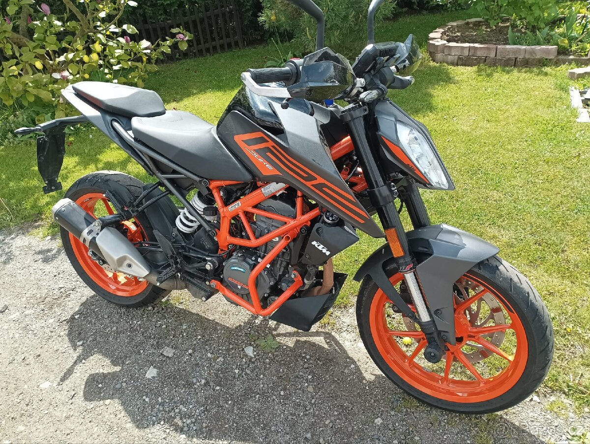 KTM Duke 125