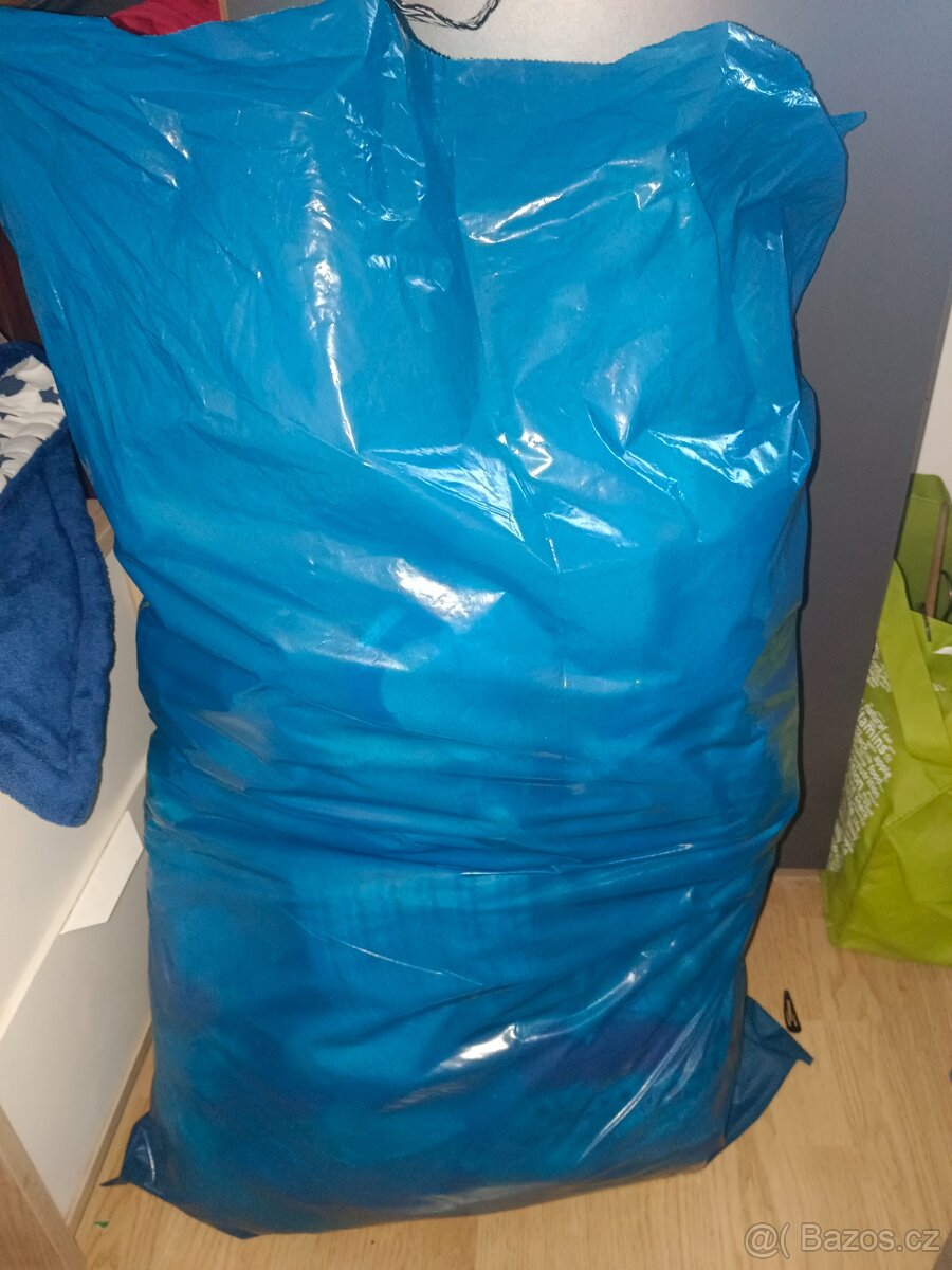 Prodám oblečení po dětech+ poporodní kalhotky a vložky do po