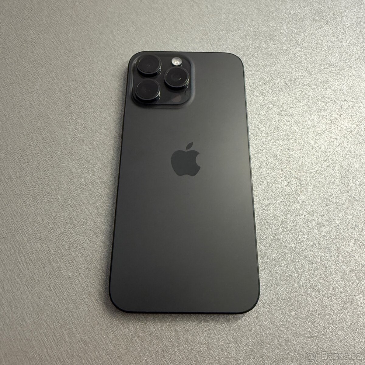 iPhone 15 Pro Max 256GB černý, pěkný stav, 12 měsíců záruka