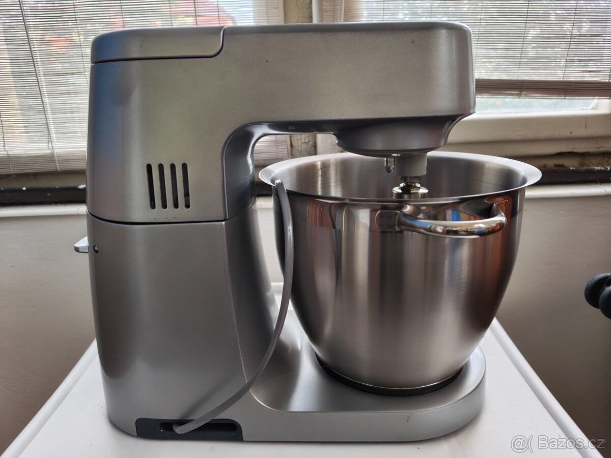 Kuchyňský robot PROFI KENWOOD Chef XL Elite KVL6330S